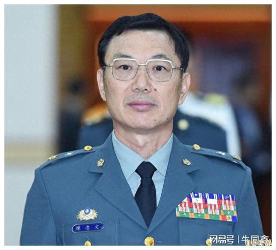 新奥今晚开一肖一特讲解词语和中方少将回应某人与少将中国